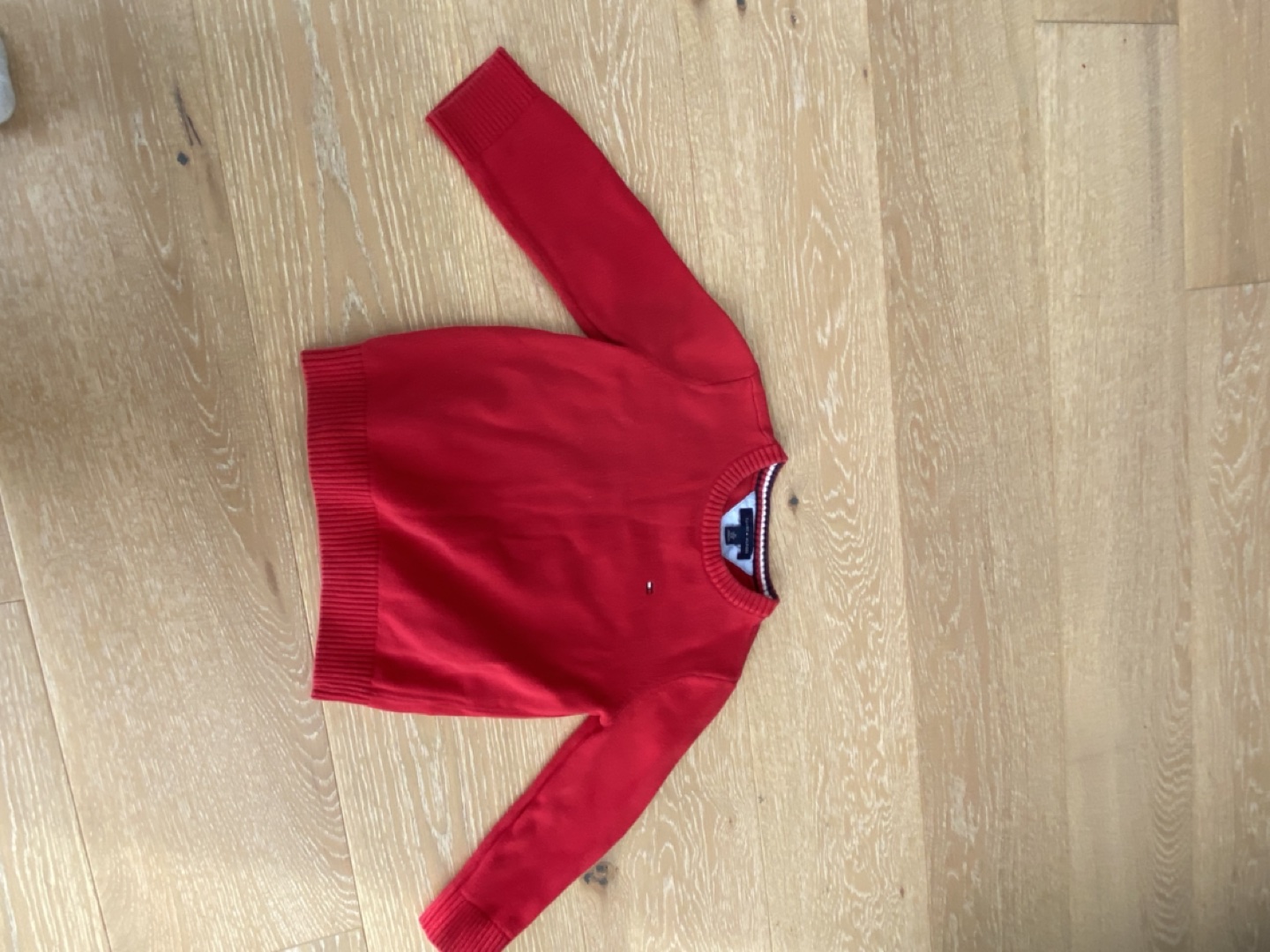 Tommy sweatshirt thumbnail