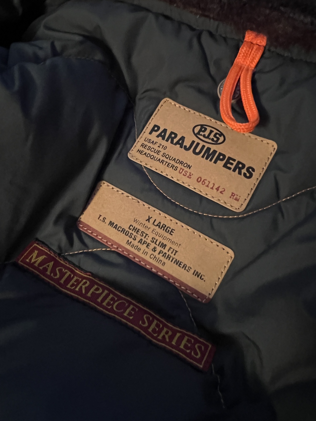 Parajumper masterpiece image indicator(7)