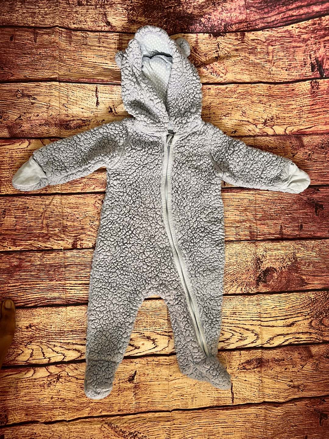 Winter baby suit thumbnail