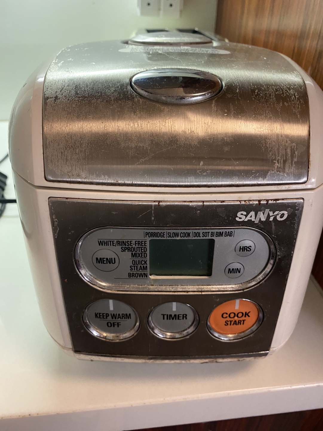 Electric rice cooker