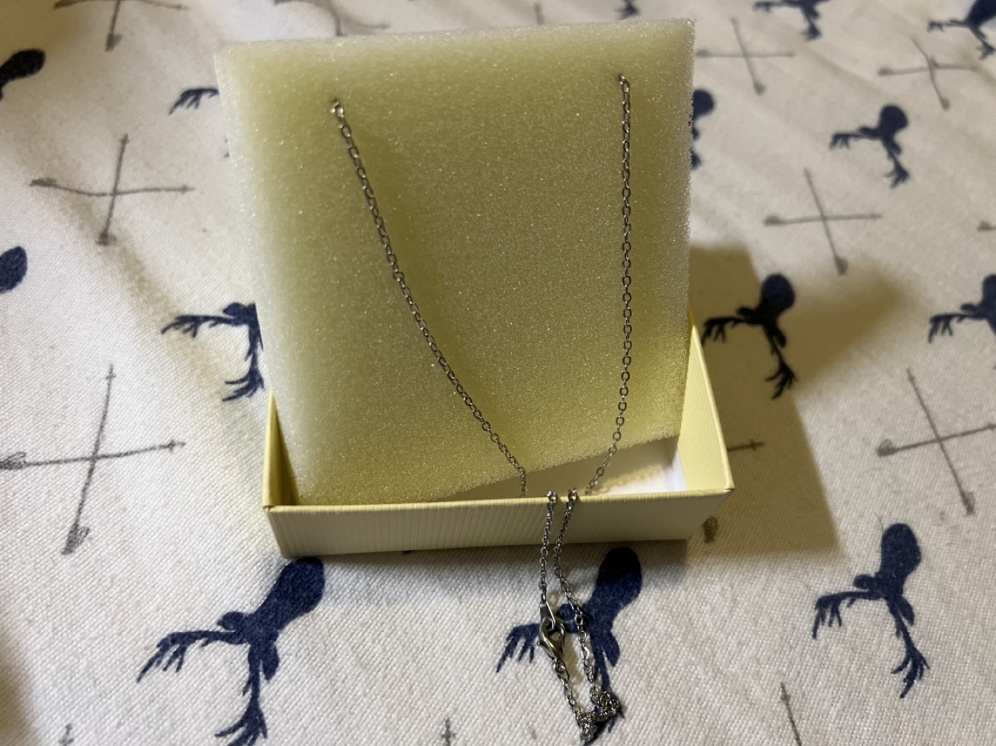 Vintage Style Cross Necklace Brand New image indicator(3)