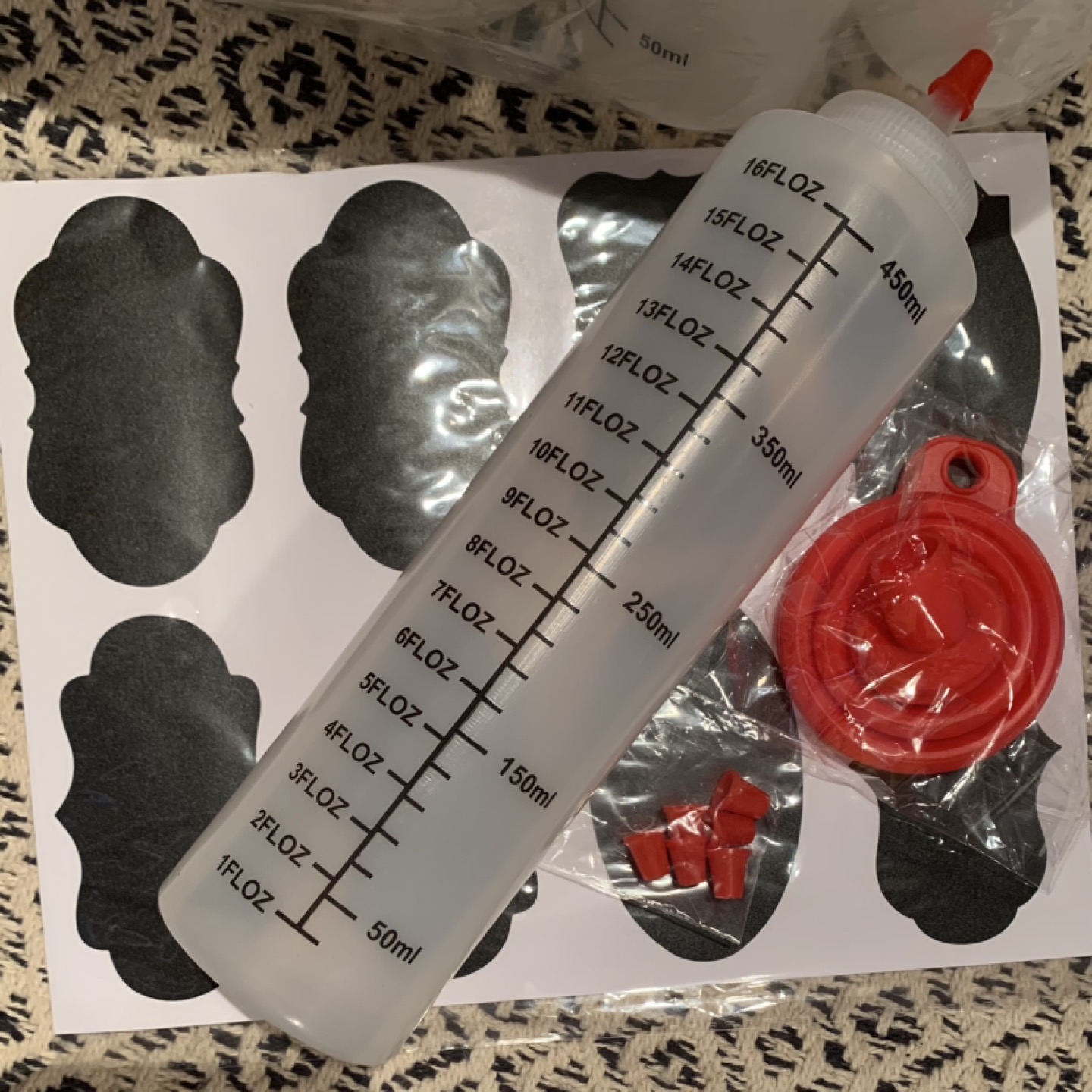 8 Squeeze Bottles 16oz - photo 2