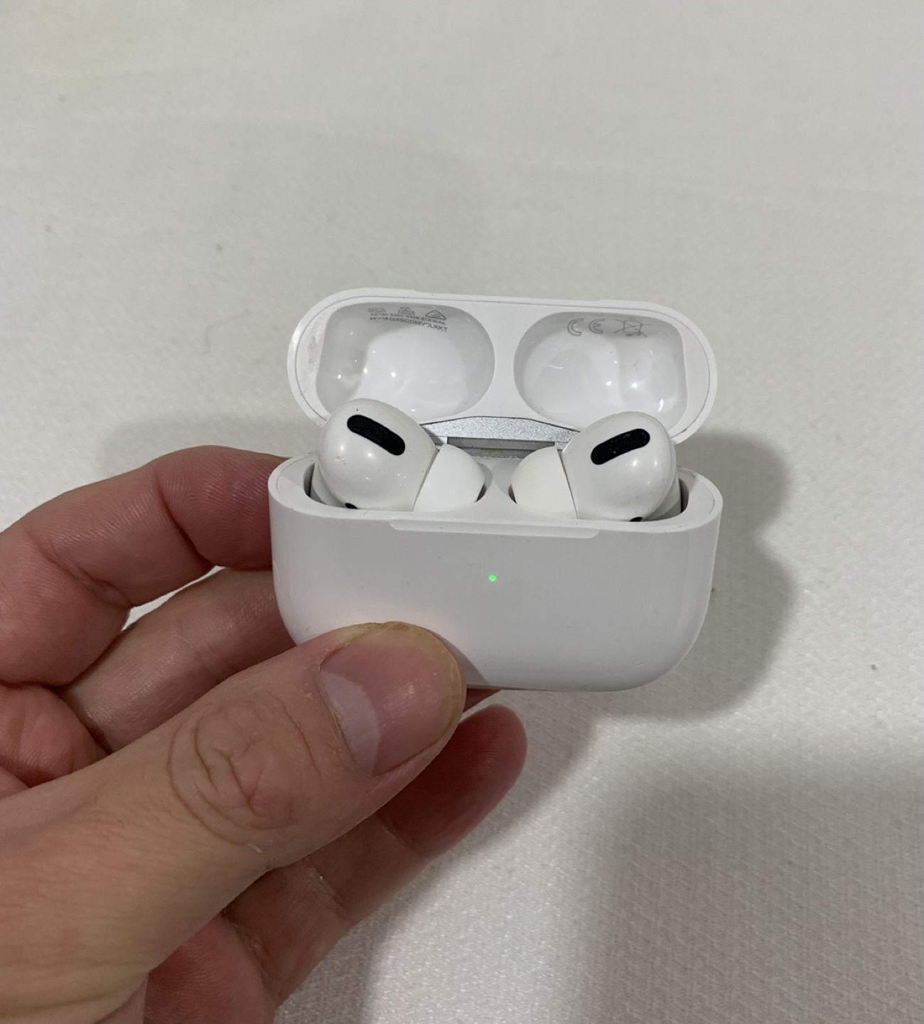 AirPods Pro 1st Generation ⚽️ thumbnail