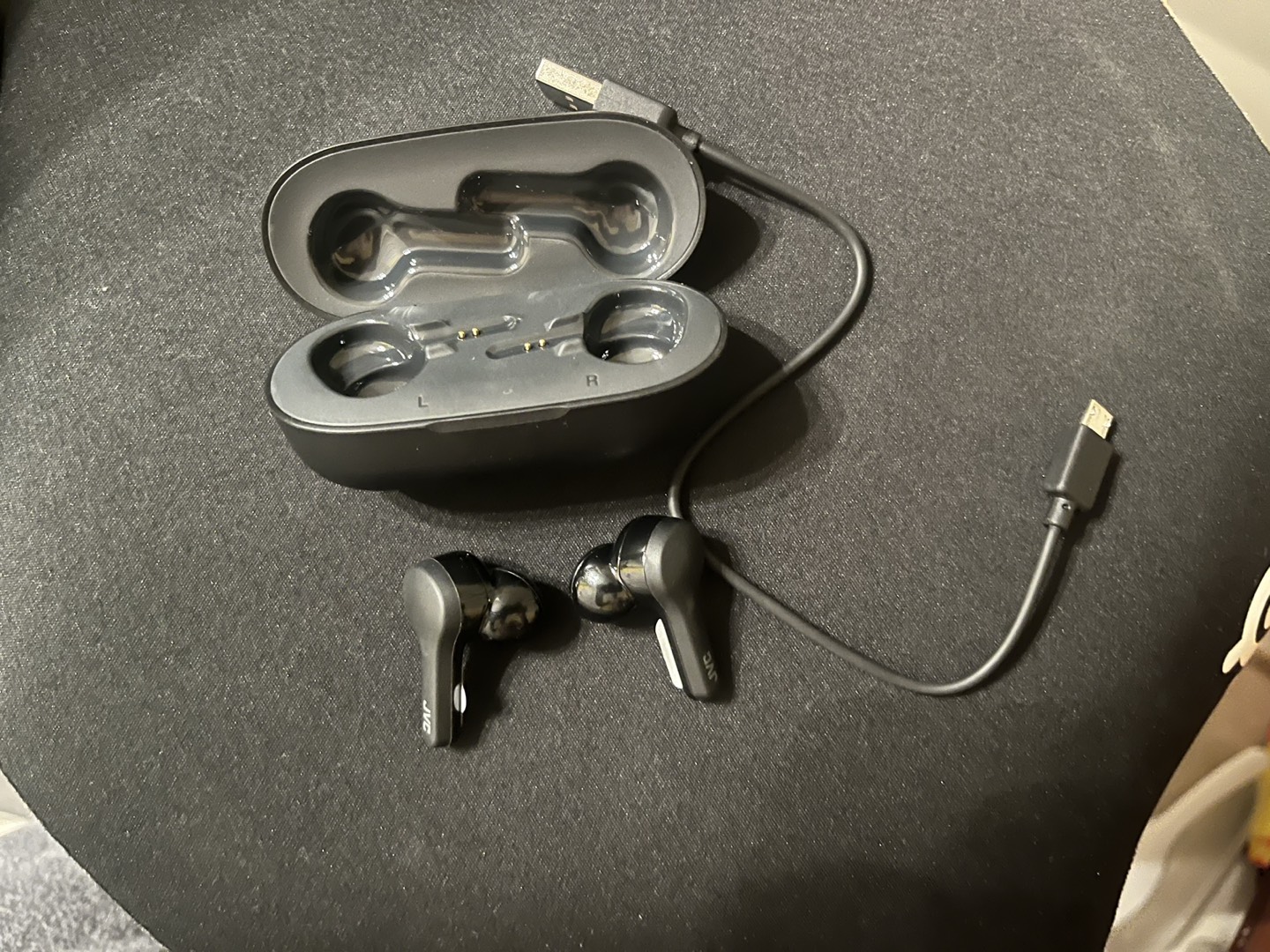JVC HA-A8T earbuds - photo 4