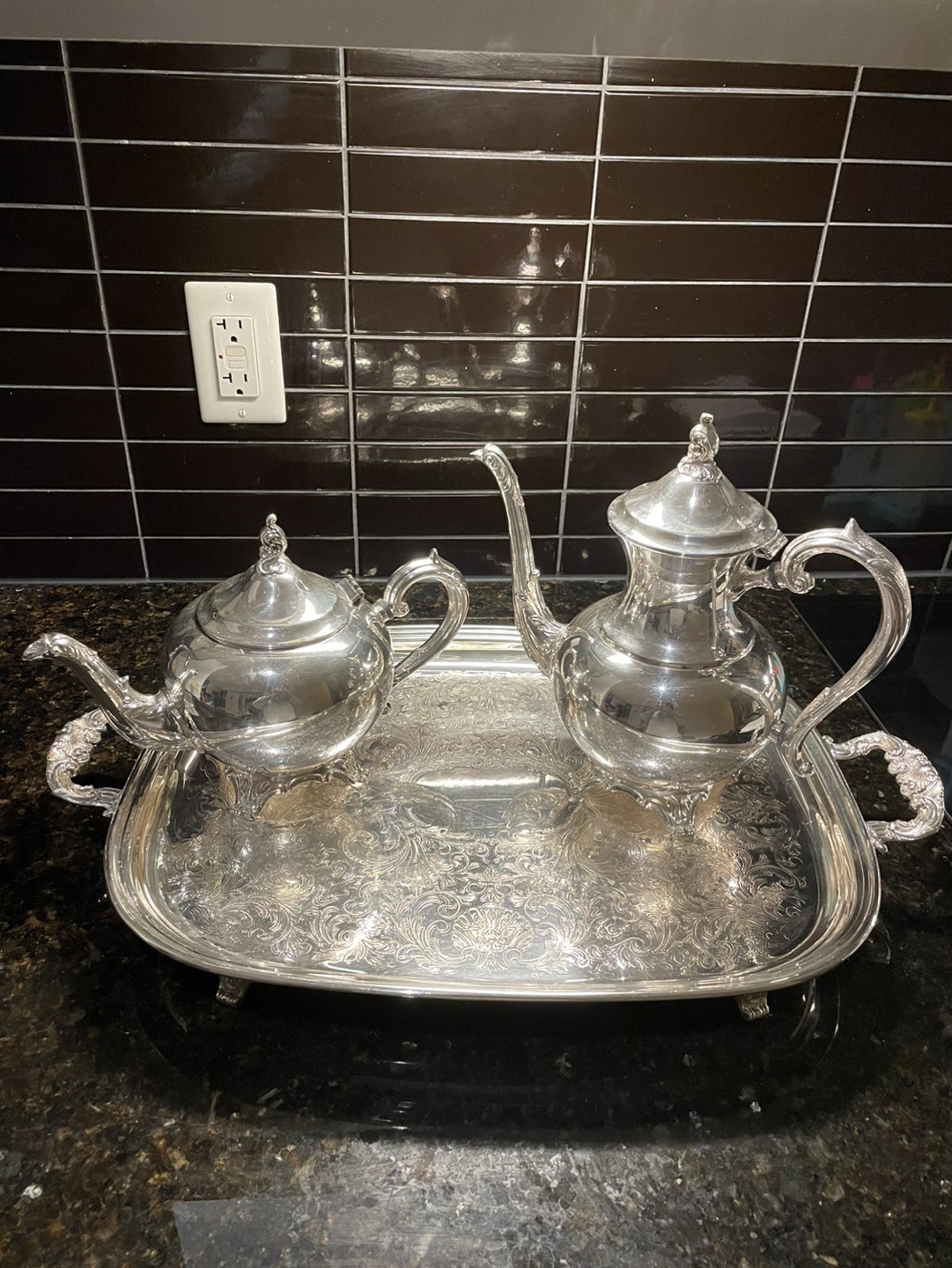 Silver Plated Tea Set Made BY WM Rogers thumbnail