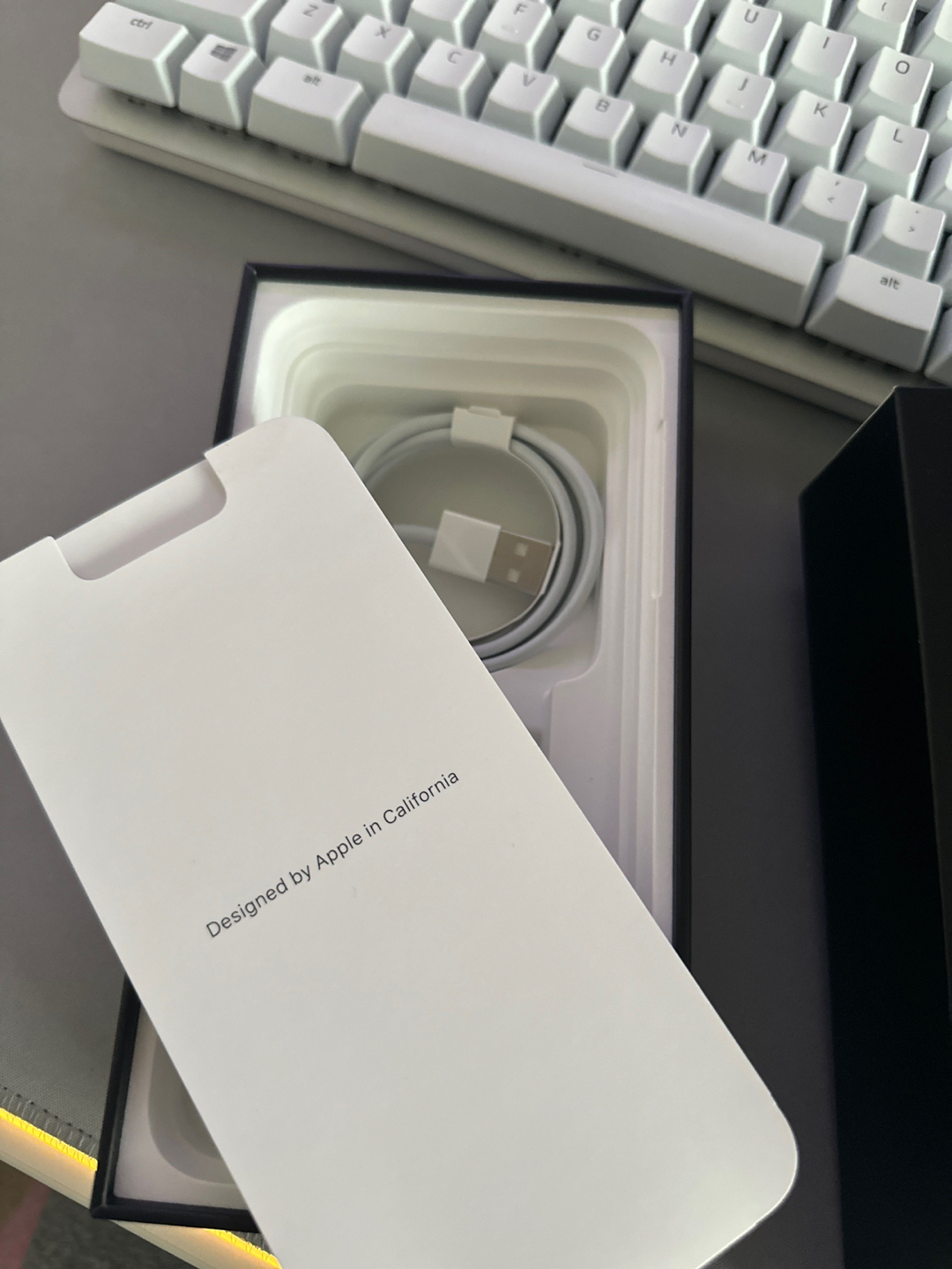 IPhone 11 Pro Max 256GB - photo 2