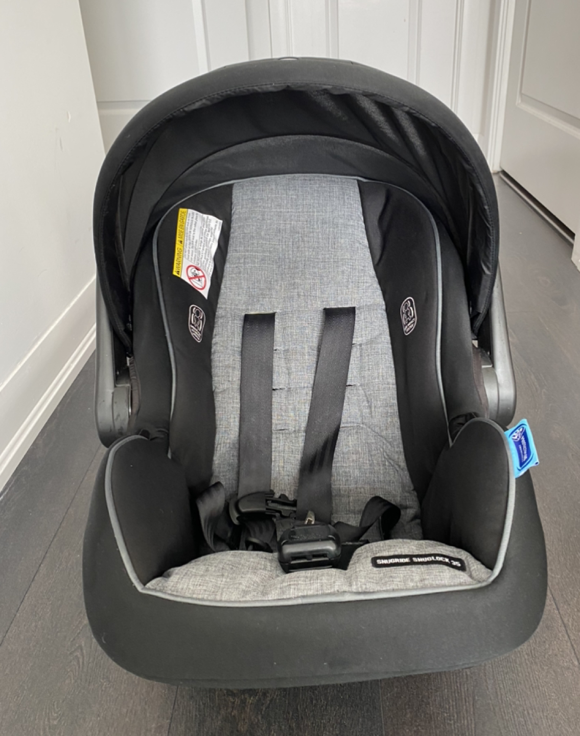 Graco snugride snuglock 35 infant car seat - photo 2