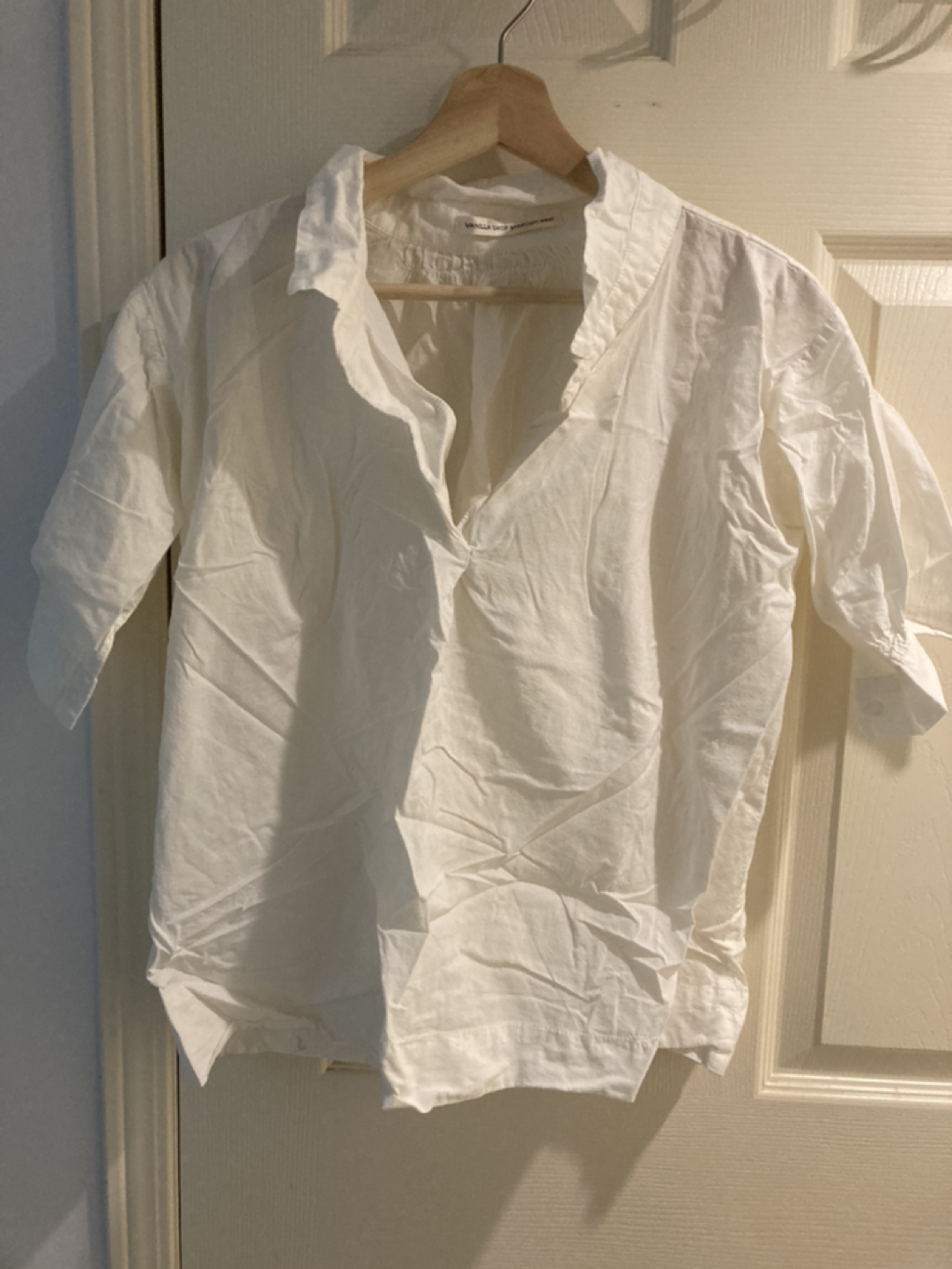 Free White no-button blouse thumbnail