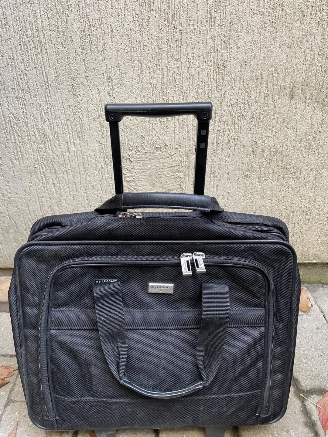 Almost brand new Carry on luggage, $19 thumbnail