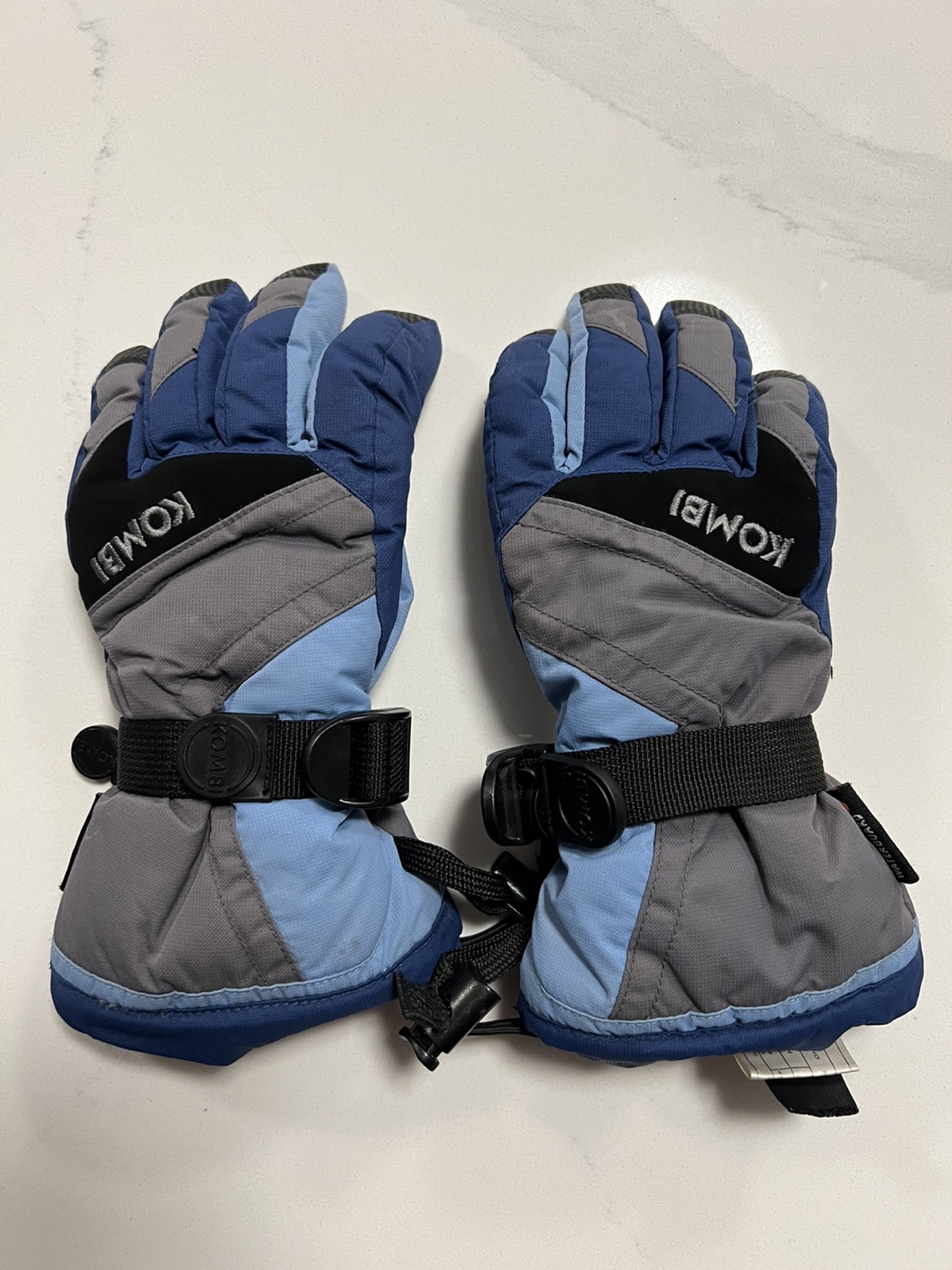 Snow winter gloves thumbnail