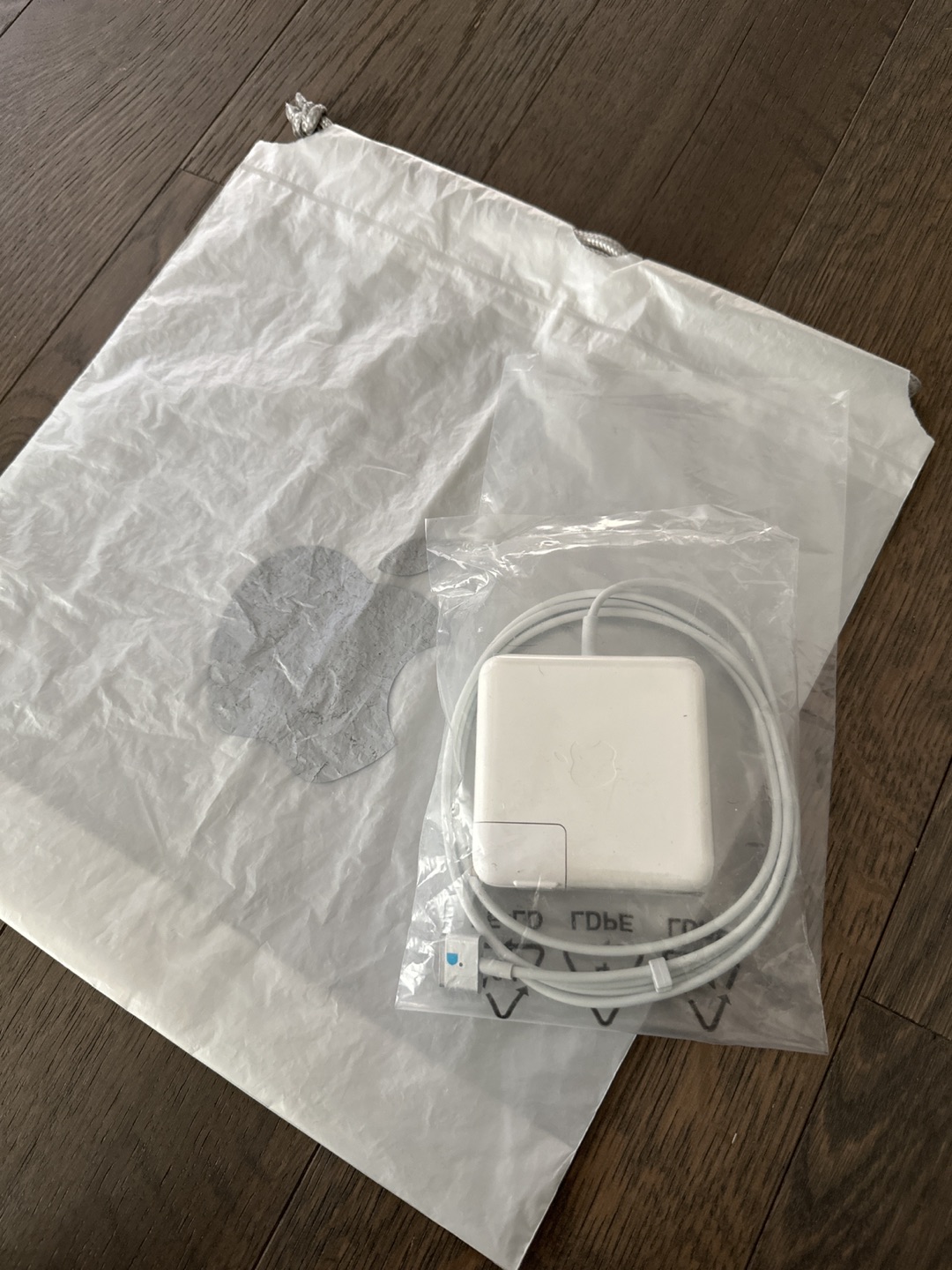 New Genuine Apple MacBook Pro AC Adapter Charger Magsafe 2 - photo 4