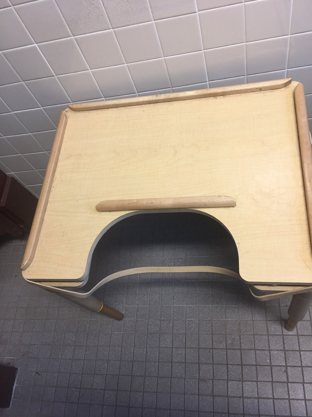 Rifting Special Needs Desk USED - photo 3