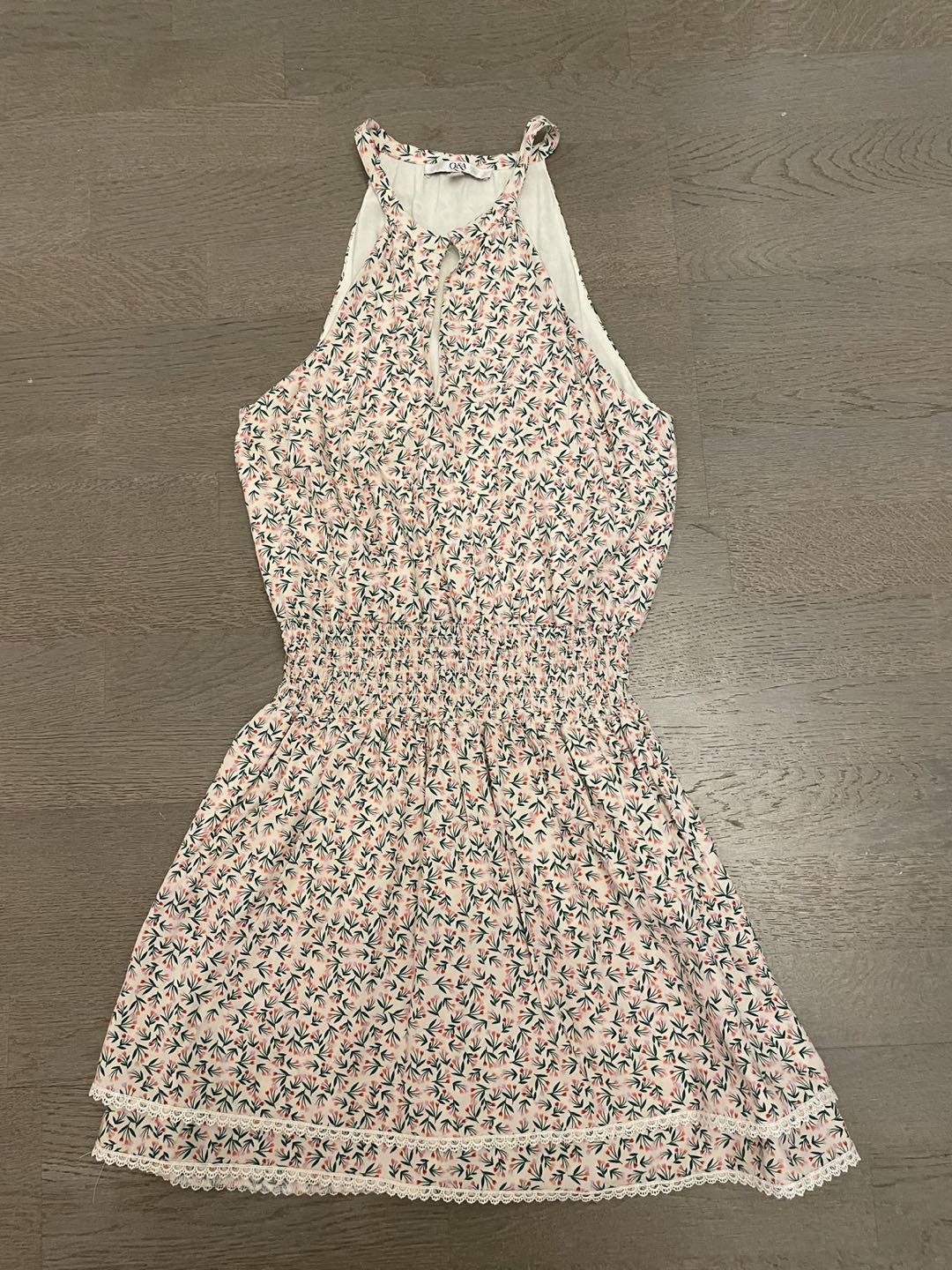 Flower dress thumbnail