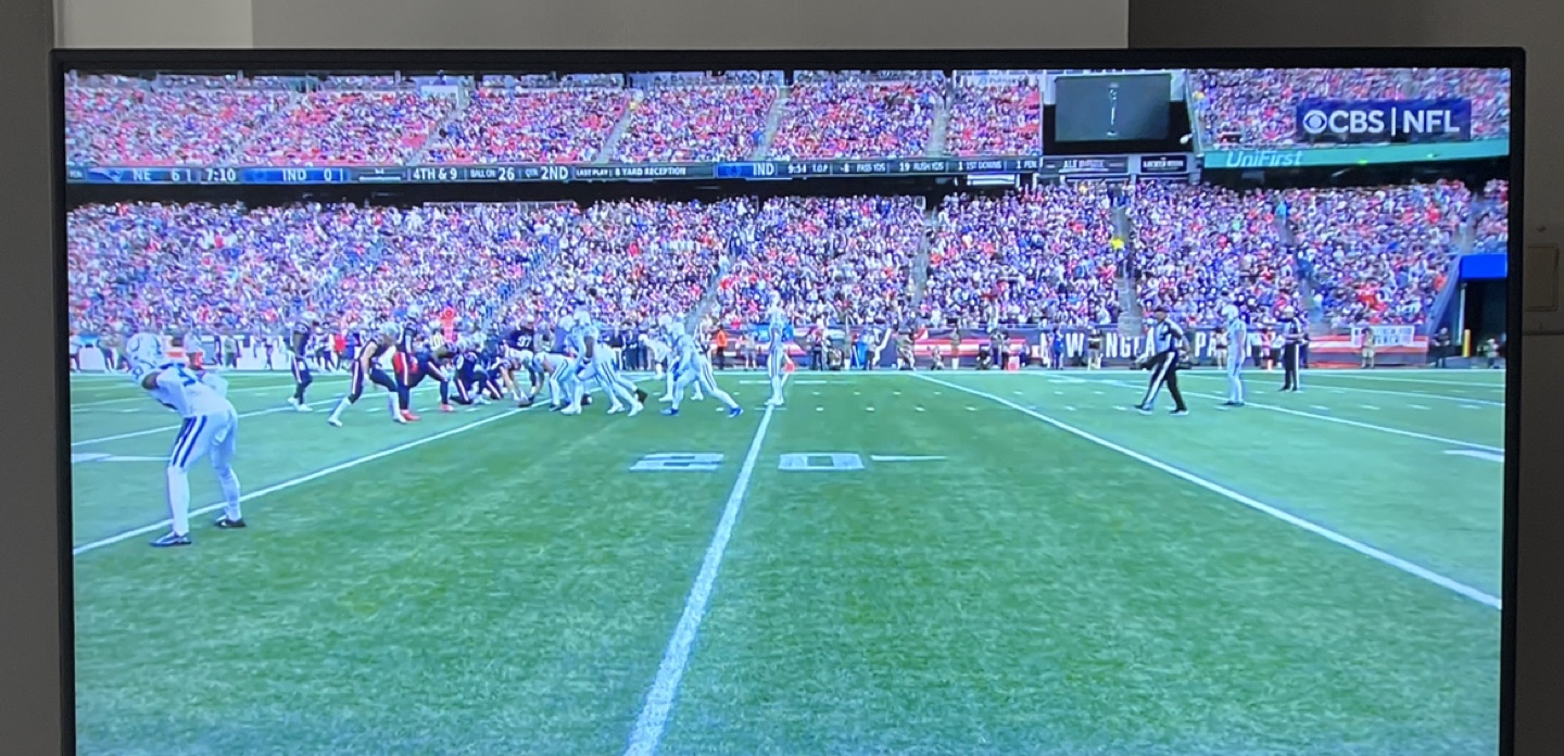 VIZIO V-Series® 50" Class (49.5" Diag.) 4K HDR Smart TV image indicator(4)