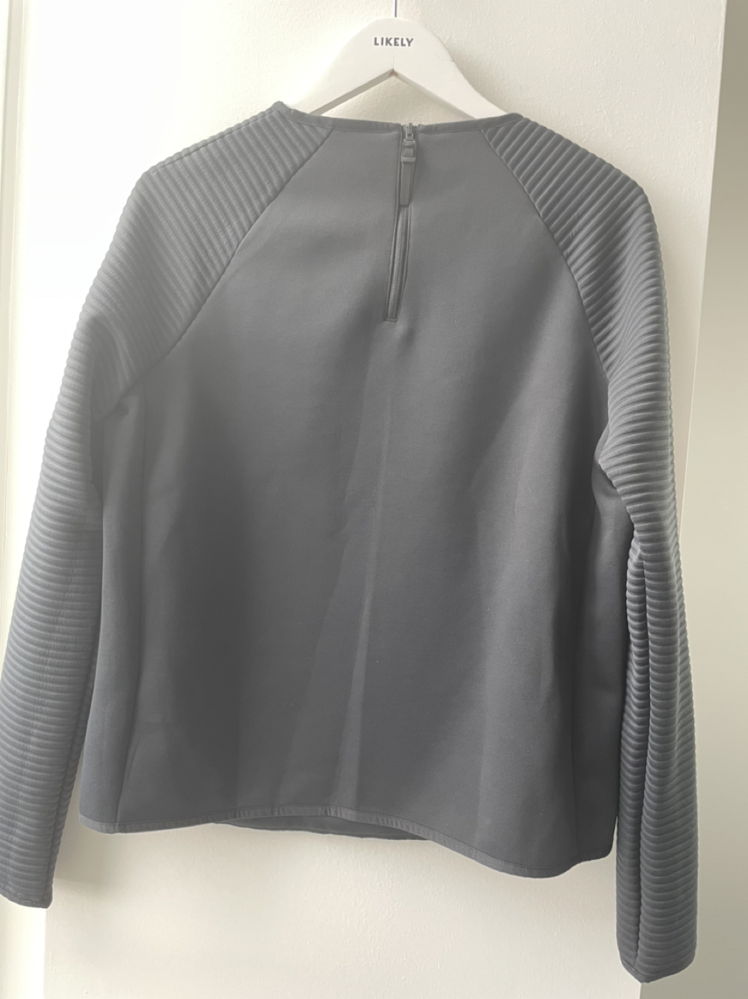 Women’s Reebok Sweatsuit - photo 3