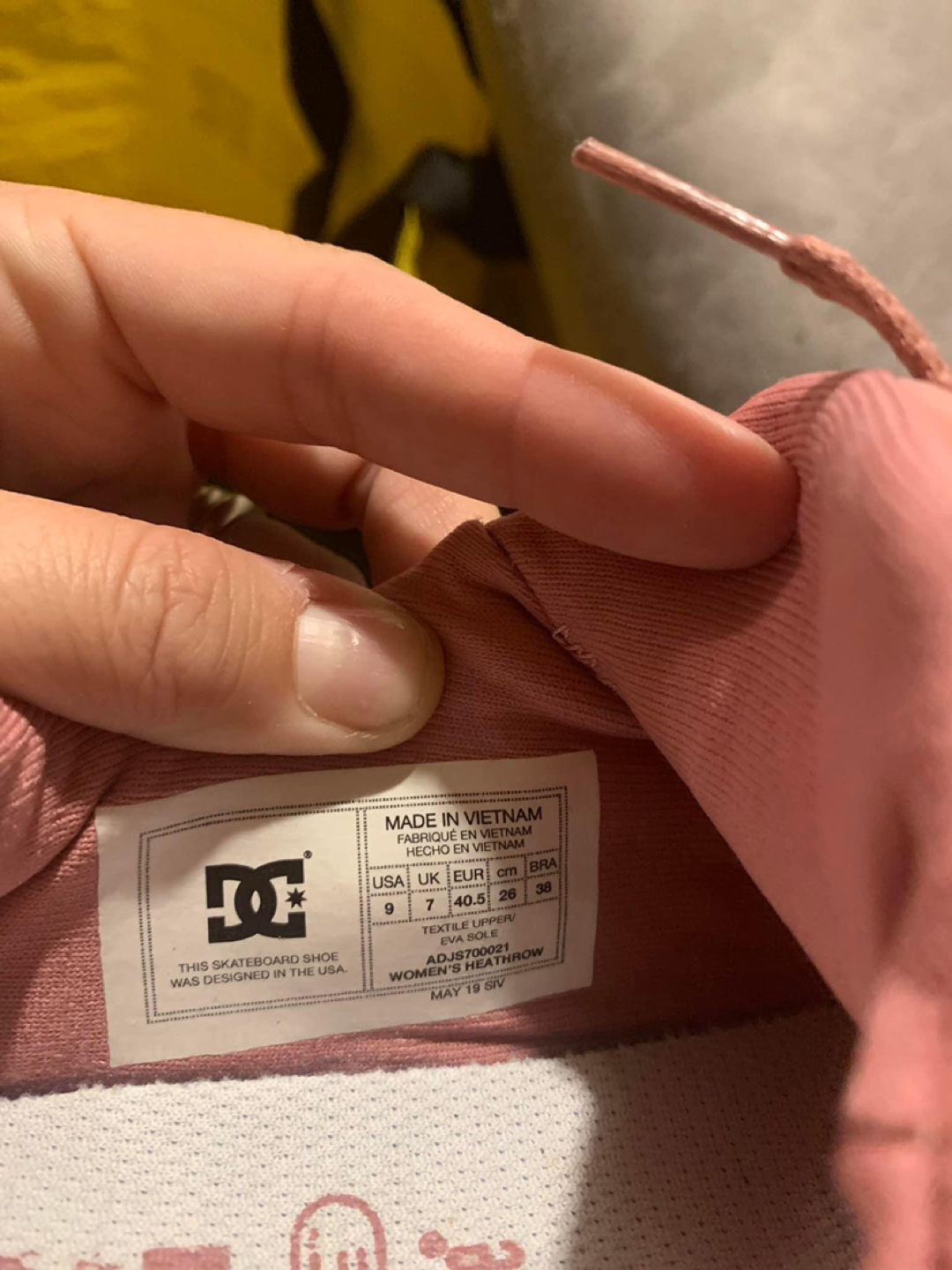 DC womens shoes image indicator(2)