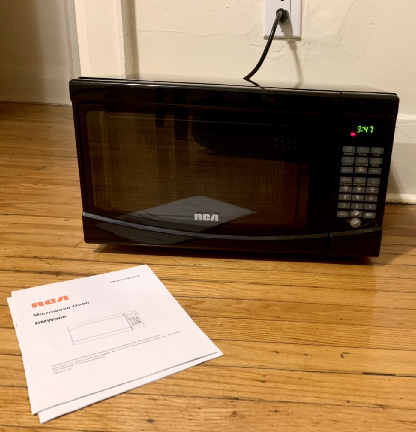 RCA microwave oven