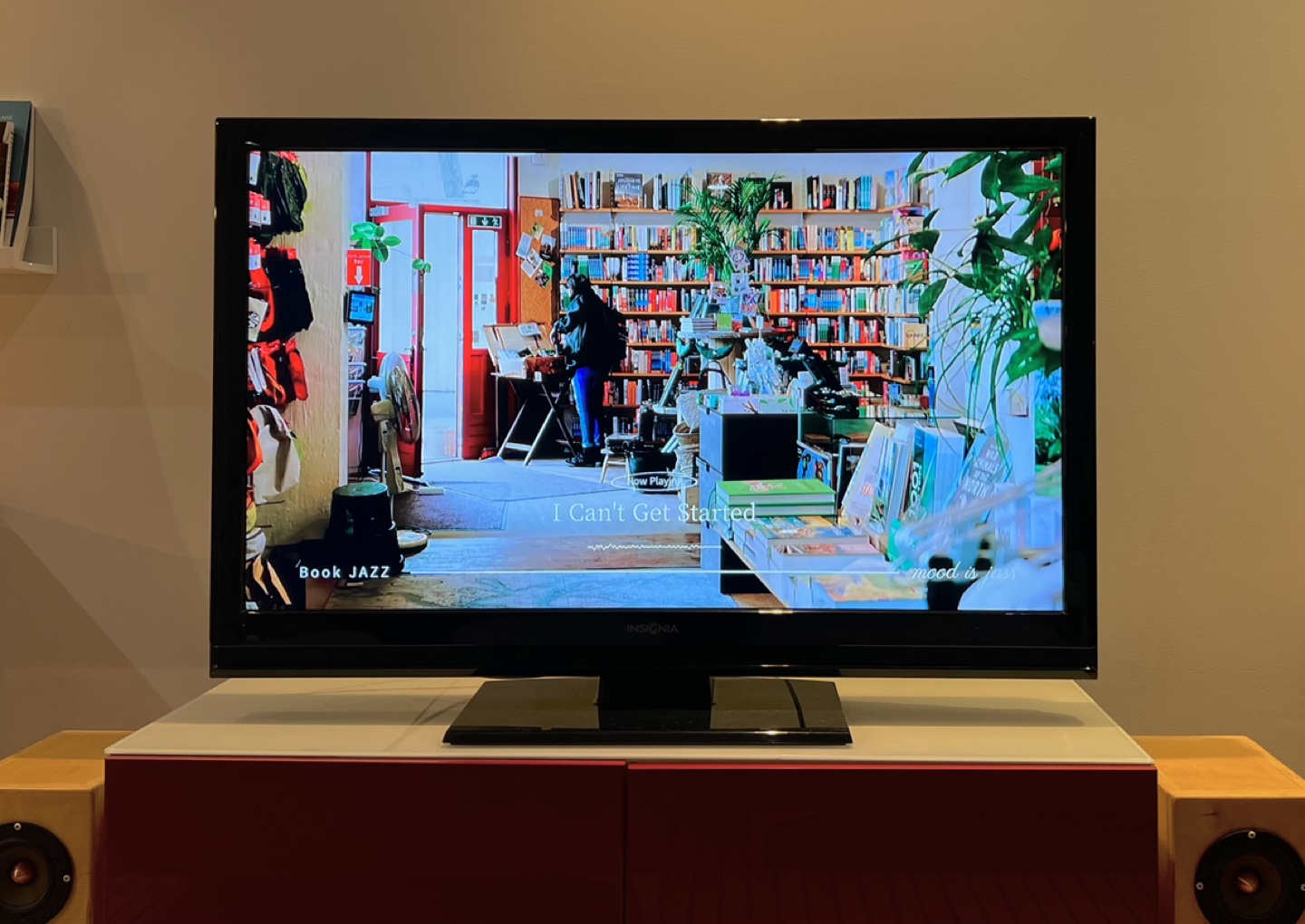 46" Insignia HD TV 1080p 60Hz with remote - $40 - photo 3