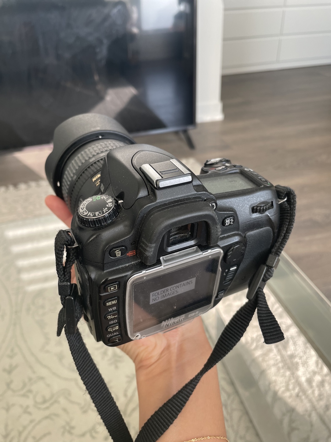 Nikon D80 – including extra lens, battery, and bag - photo 2