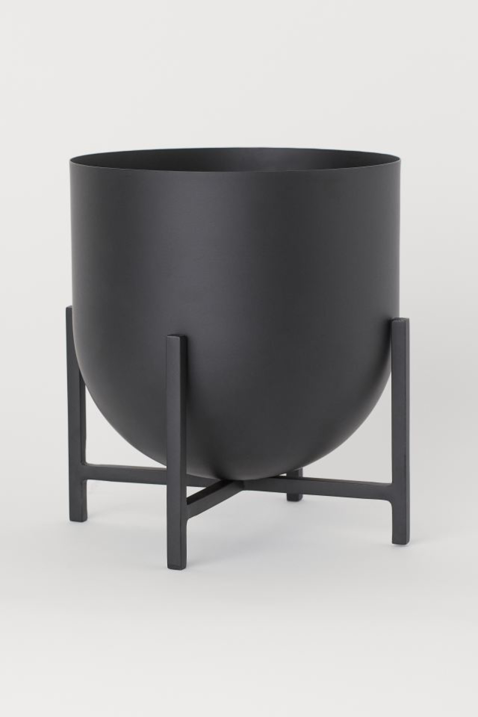 Metal planter with stand