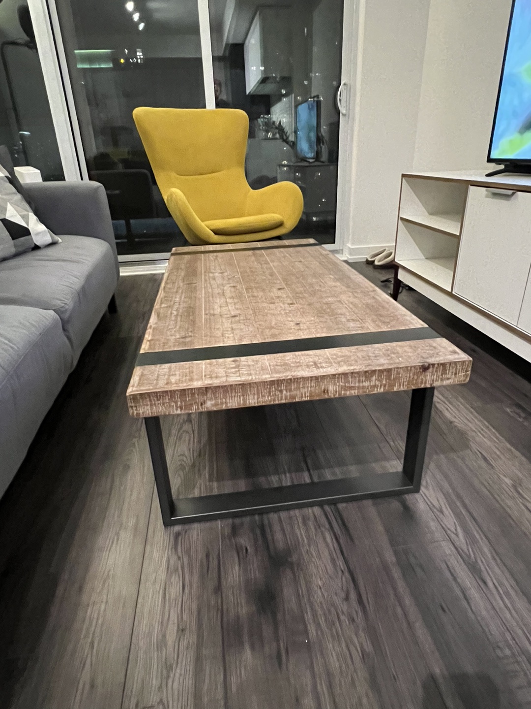 Albert fir wood coffee table from Structube - photo 3