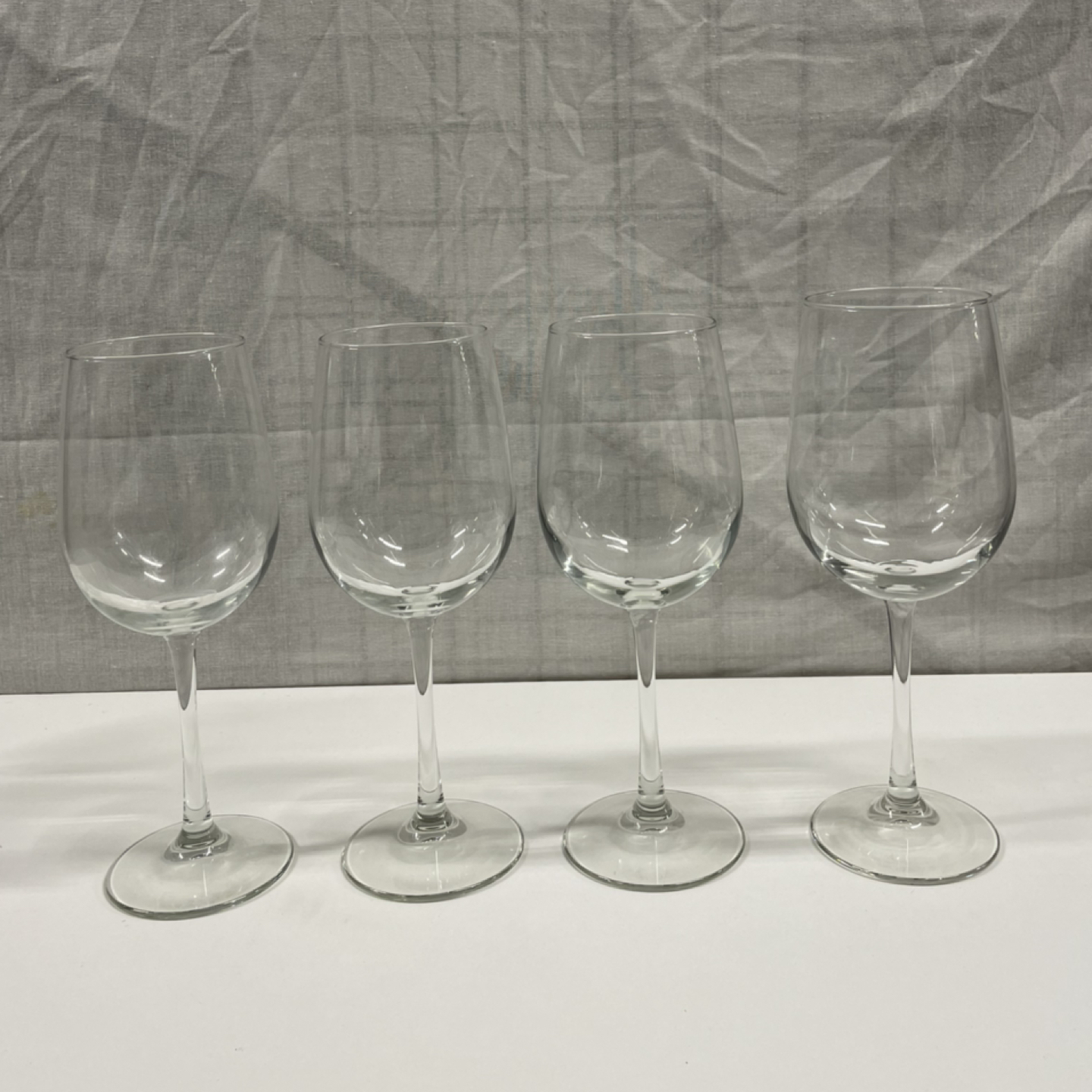 4 wine glasses thumbnail