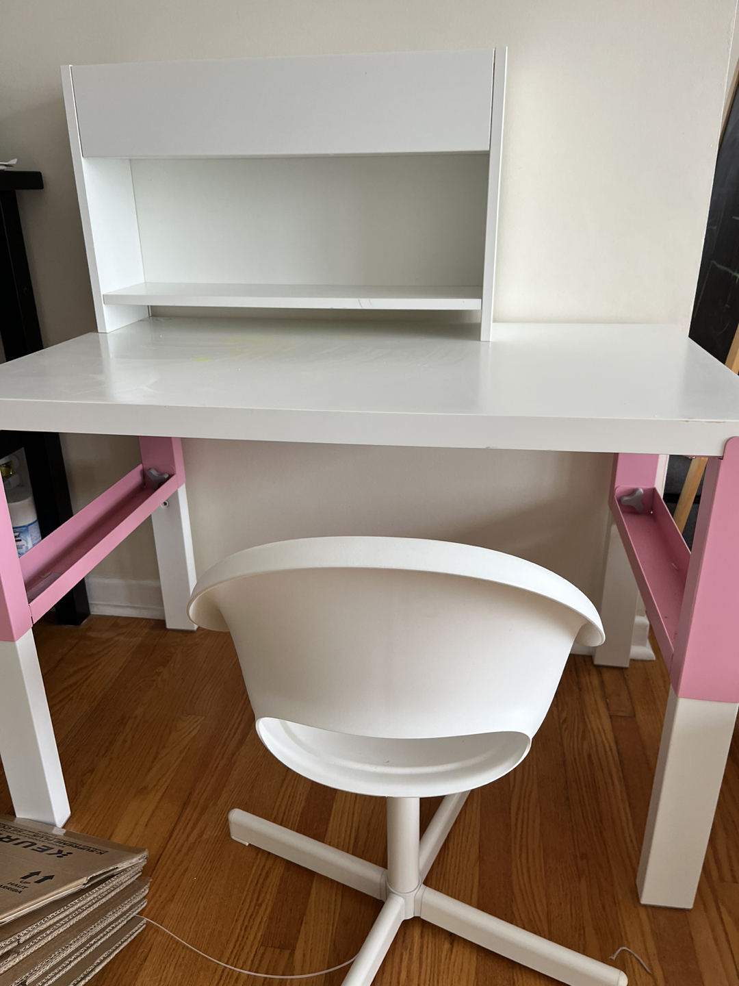 Ikea height adjustable kid’s desk and chair