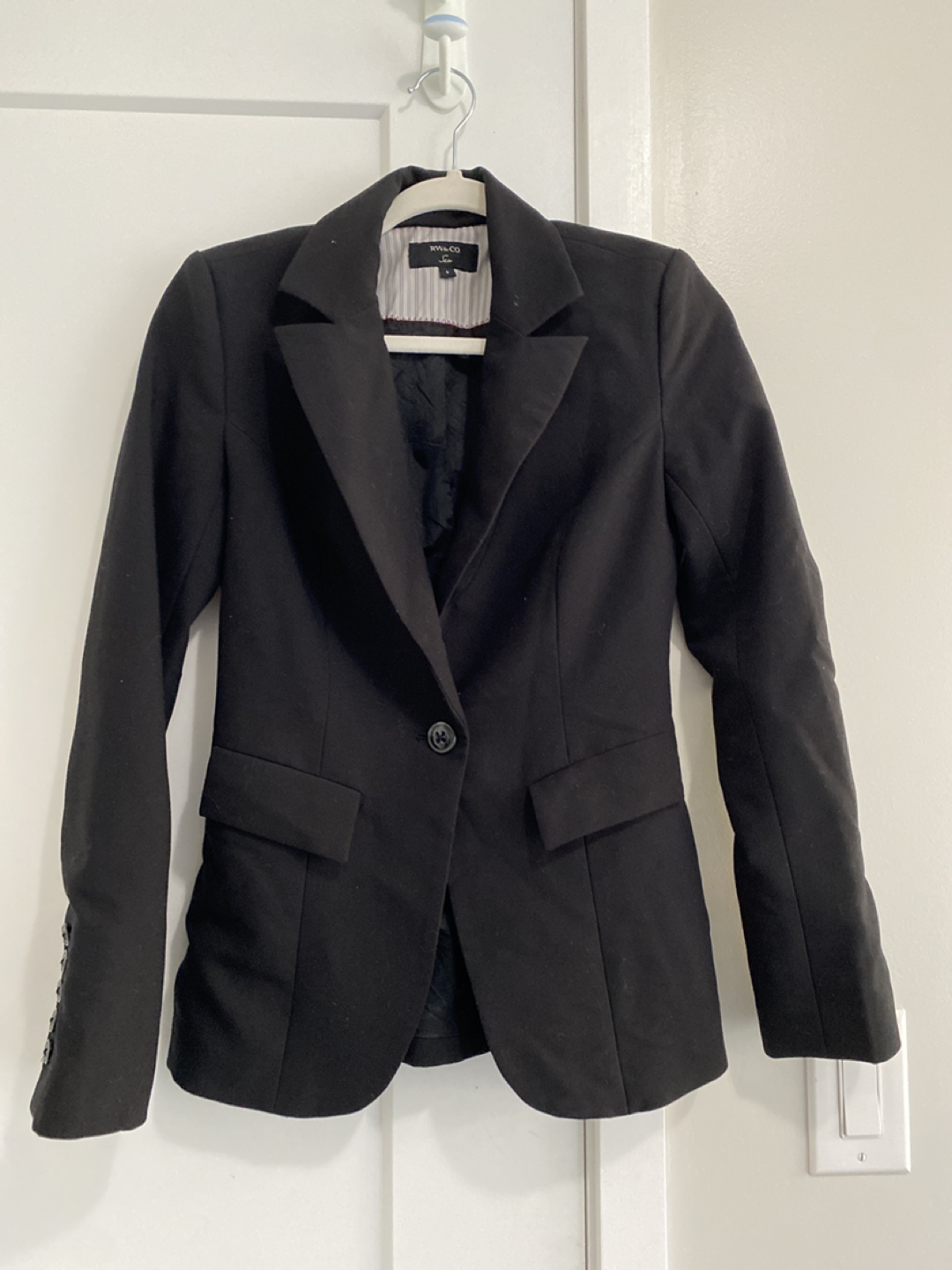 RW&Co Women’s Blazer Size 0 thumbnail