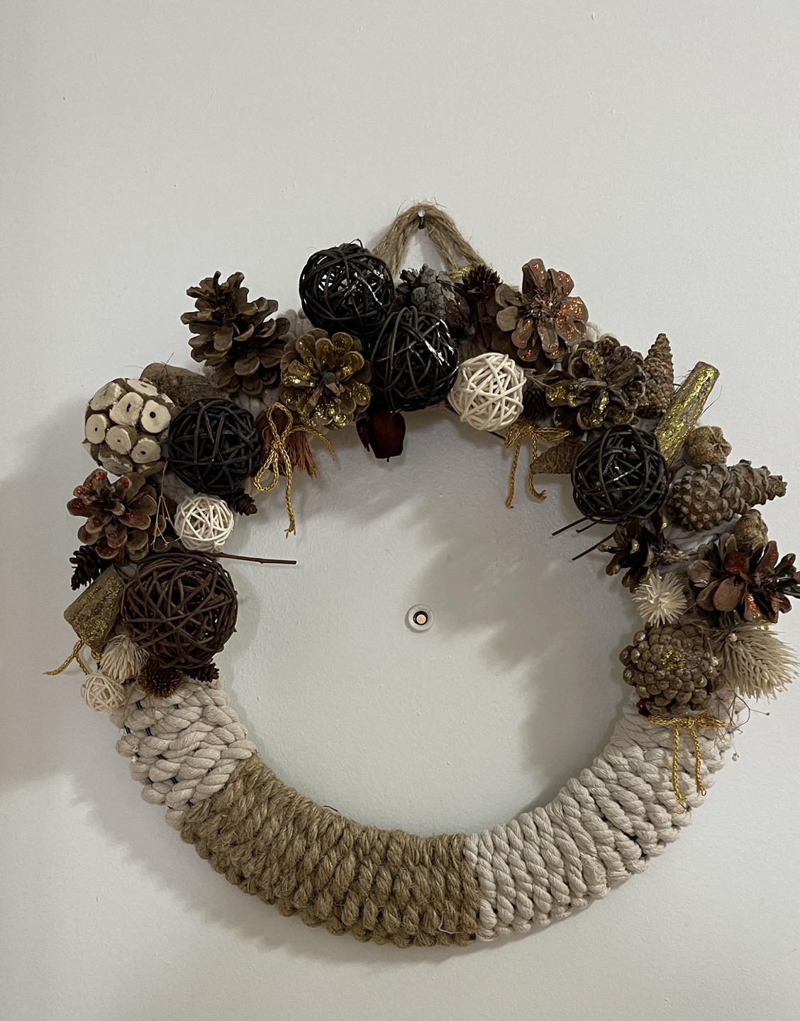Winter Wreath moving sale thumbnail