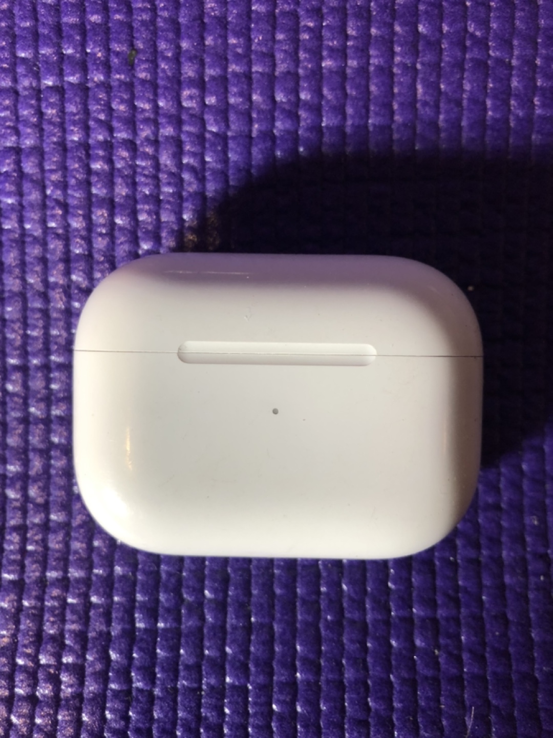 Apple AirPods Pro Wireless Charging Case A2084 - photo 2