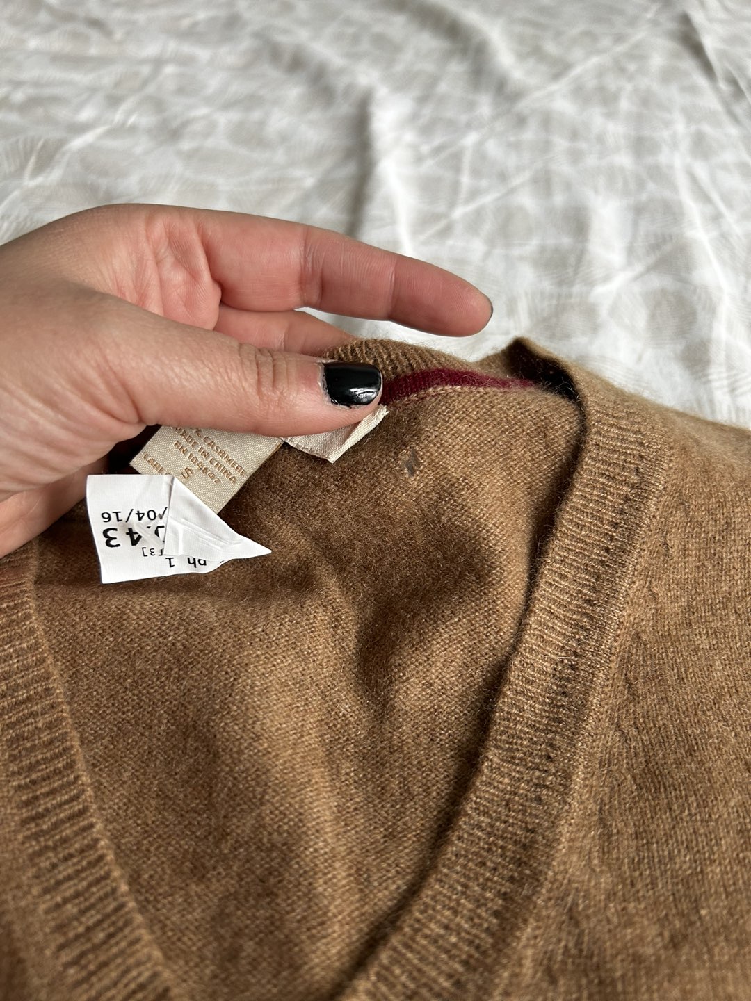 Butter soft tan cashmere sweater - photo 2