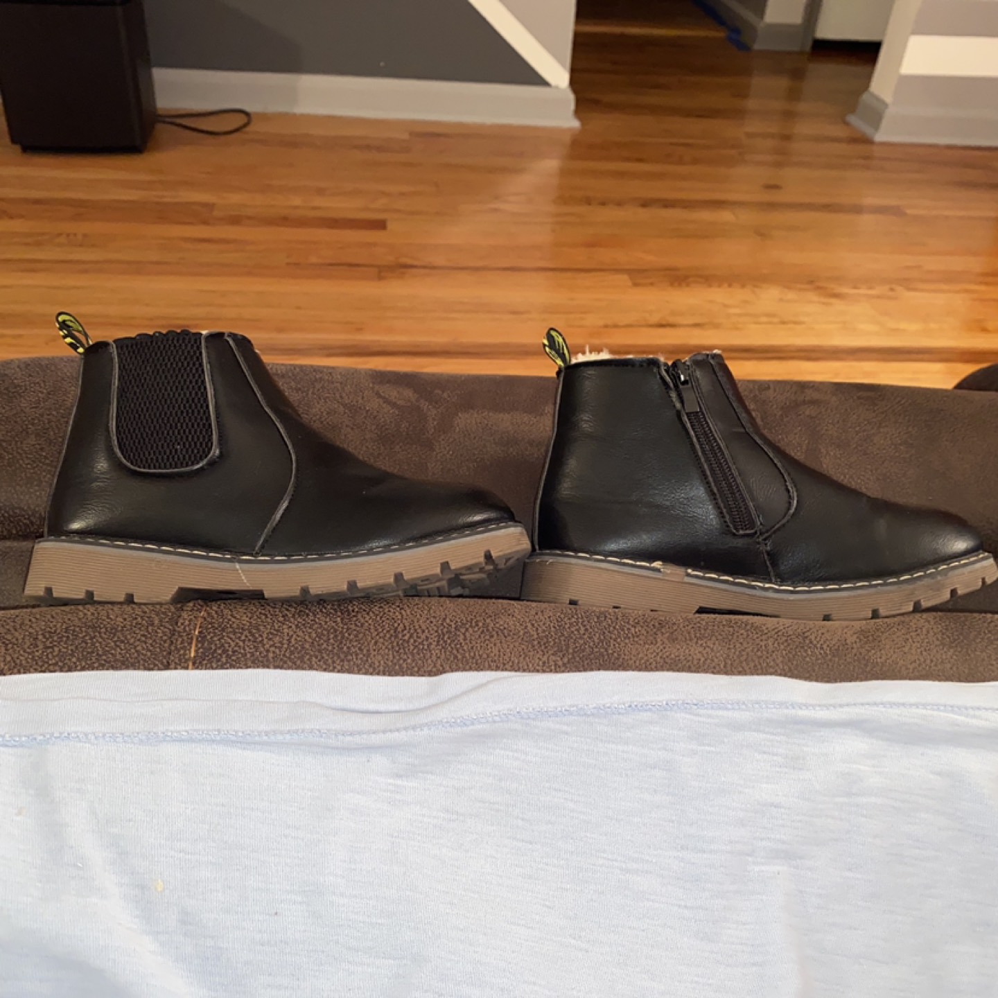 Girl’s Winter Booties - Size 10, Black - photo 2