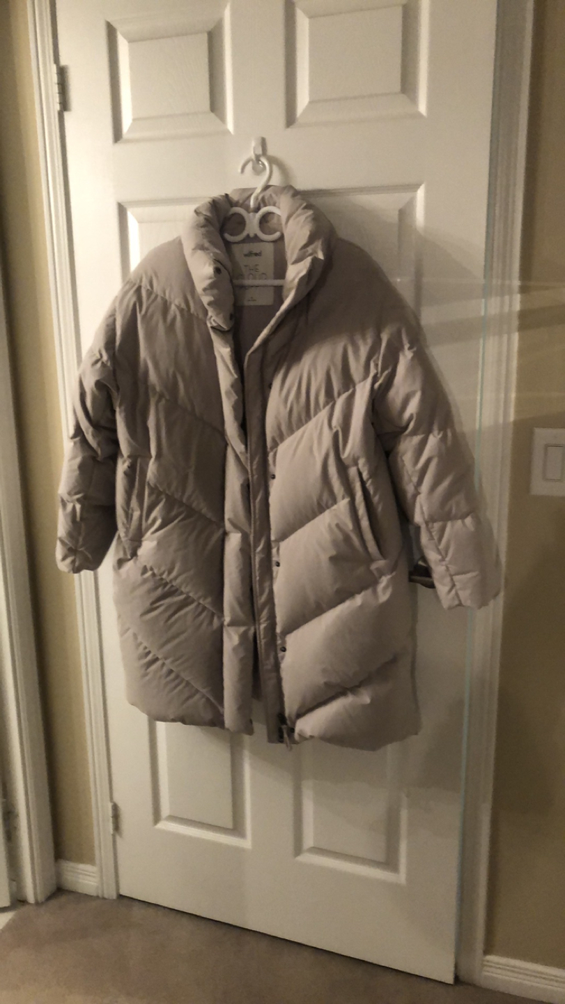 Aritzia Cloud Puff Jacket Size Medium - photo 2