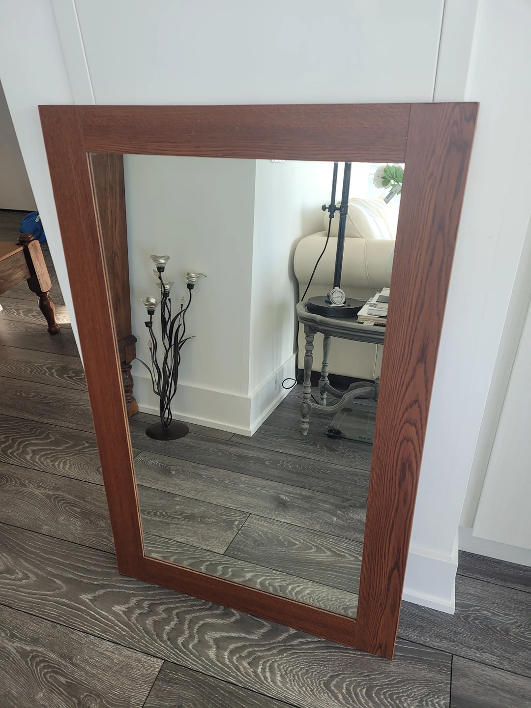mirror thumbnail