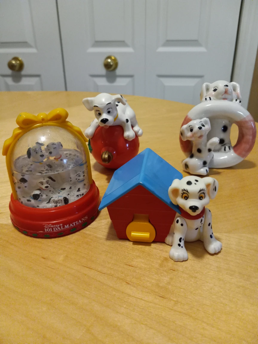 Disney collectables image indicator(4)