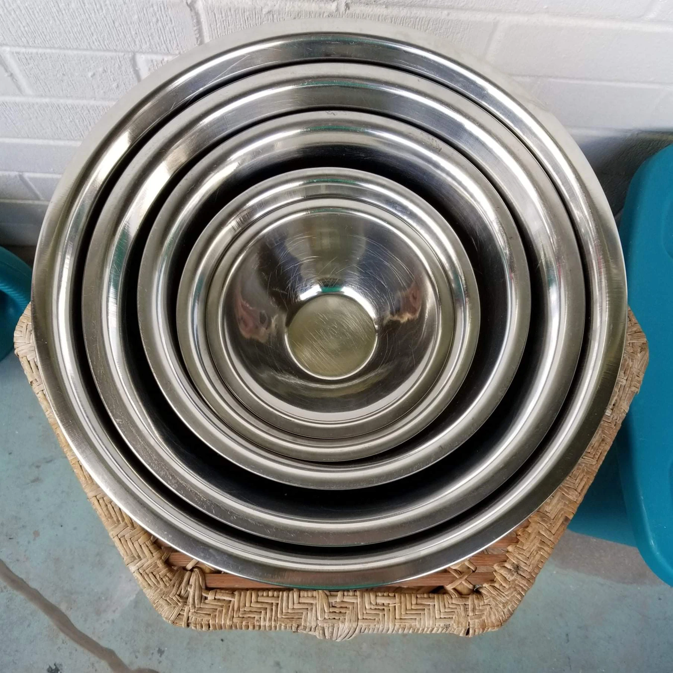 💝GREAT FOR HOLIDAY ENTERTAINING SET OF 5 STAINLESS STEEL BOWLS thumbnail