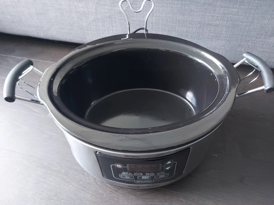 Hamilton Beach Stay Or Go 6 Quart Slow Cooker - Pickup Only - photo 3