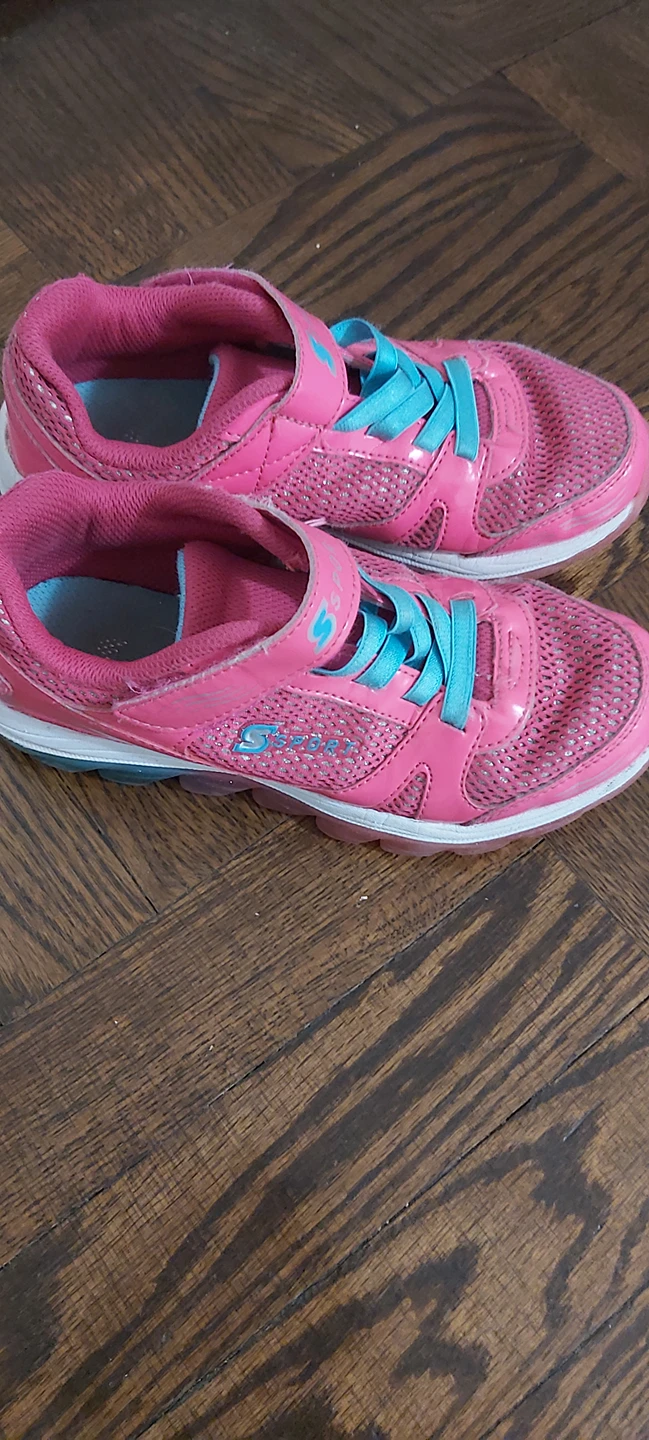 freecircle running shoes for girls image indicator(2)