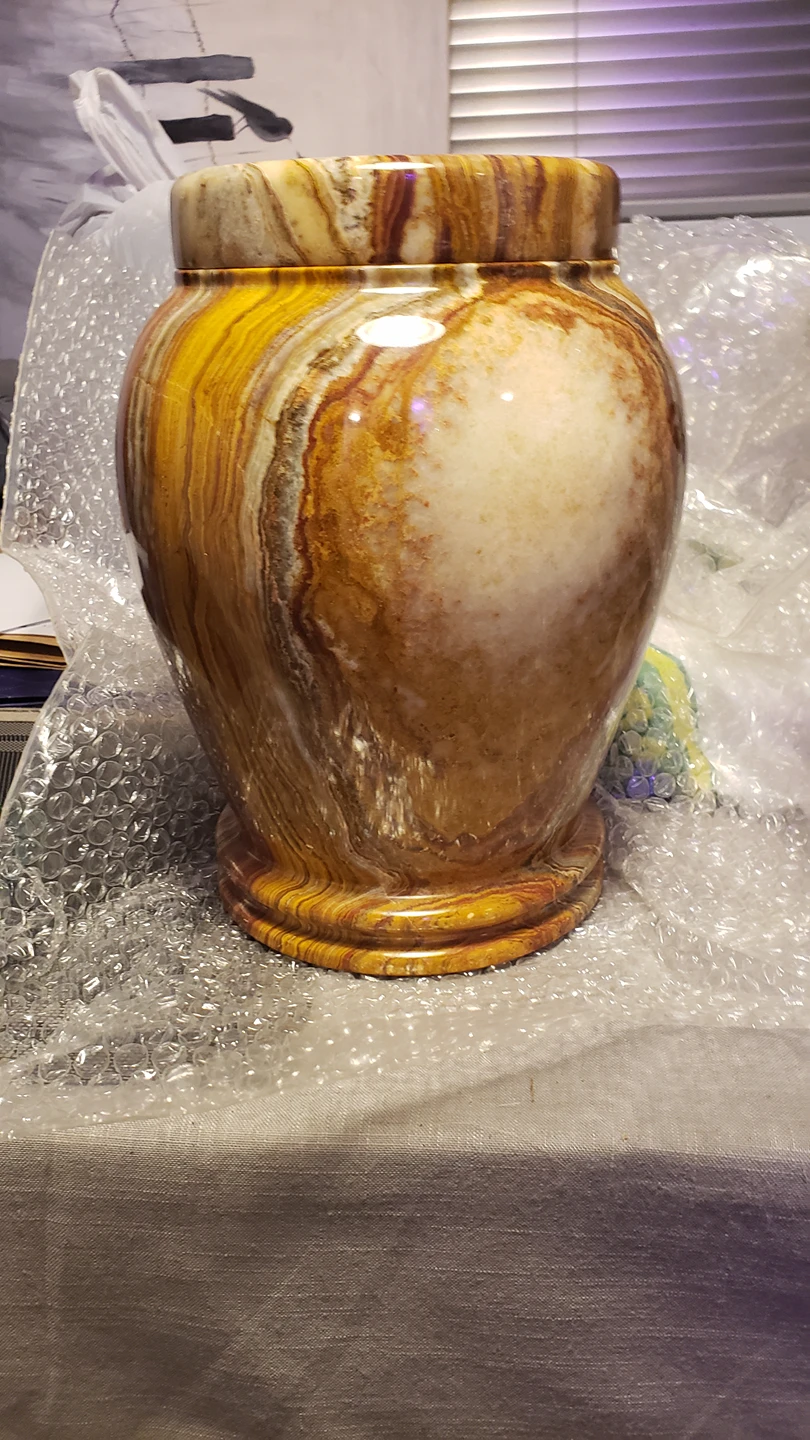 Assorted Onyx/Agate/Marble decorative pieces image indicator(10)