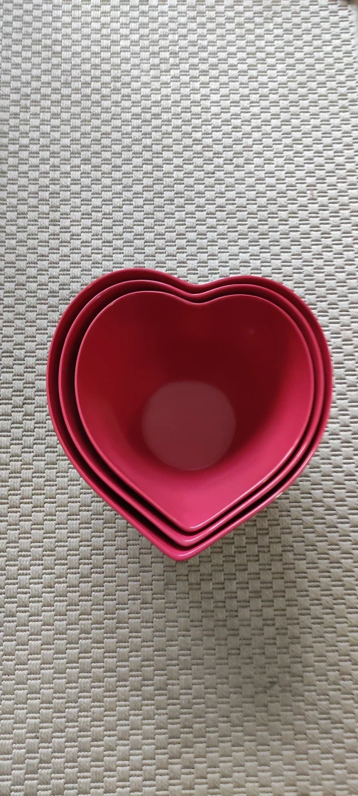 MUST GO TODAY or TOMORROW!!! Melamine mixing bowls. thumbnail