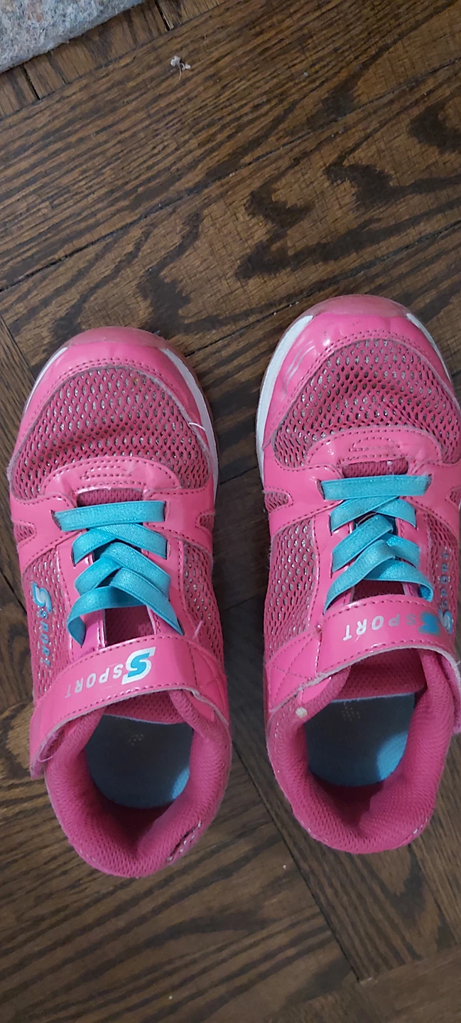 freecircle running shoes for girls thumbnail