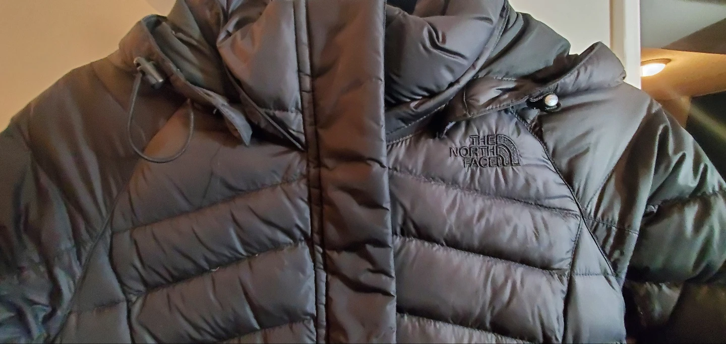 Northface woman long down jacket- small $50 - photo 2
