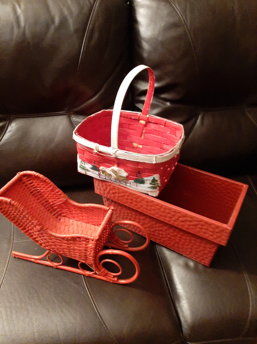CHRISTMAS GIFT BASKETS