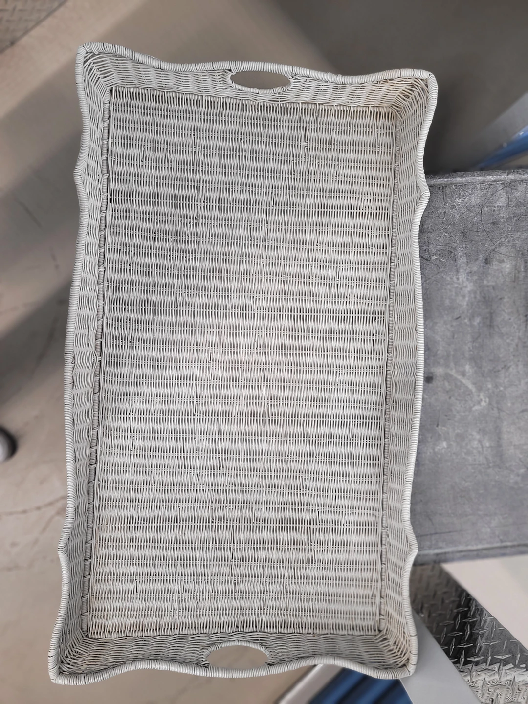Large Off White Wicker Tray thumbnail