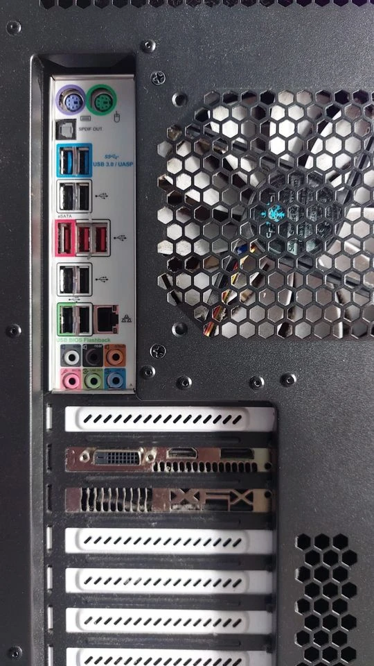 Custom PC Desktop + Accessories - photo 4