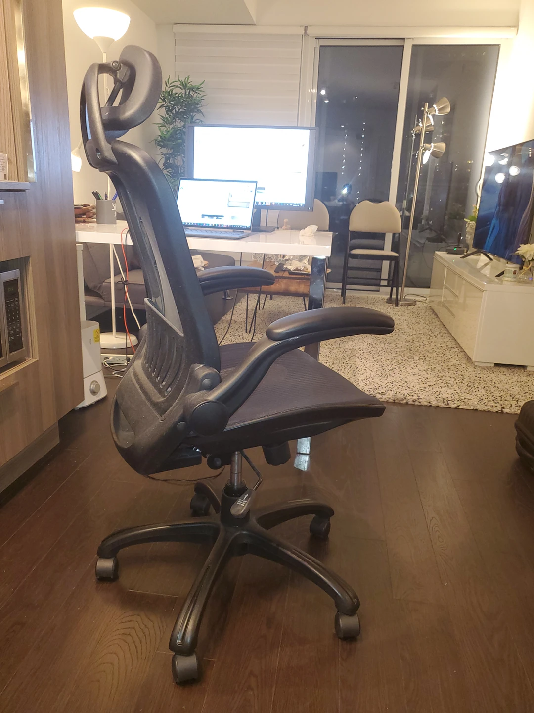 Highly Ergonomic Office Work Chair, fully adjustable - photo 4
