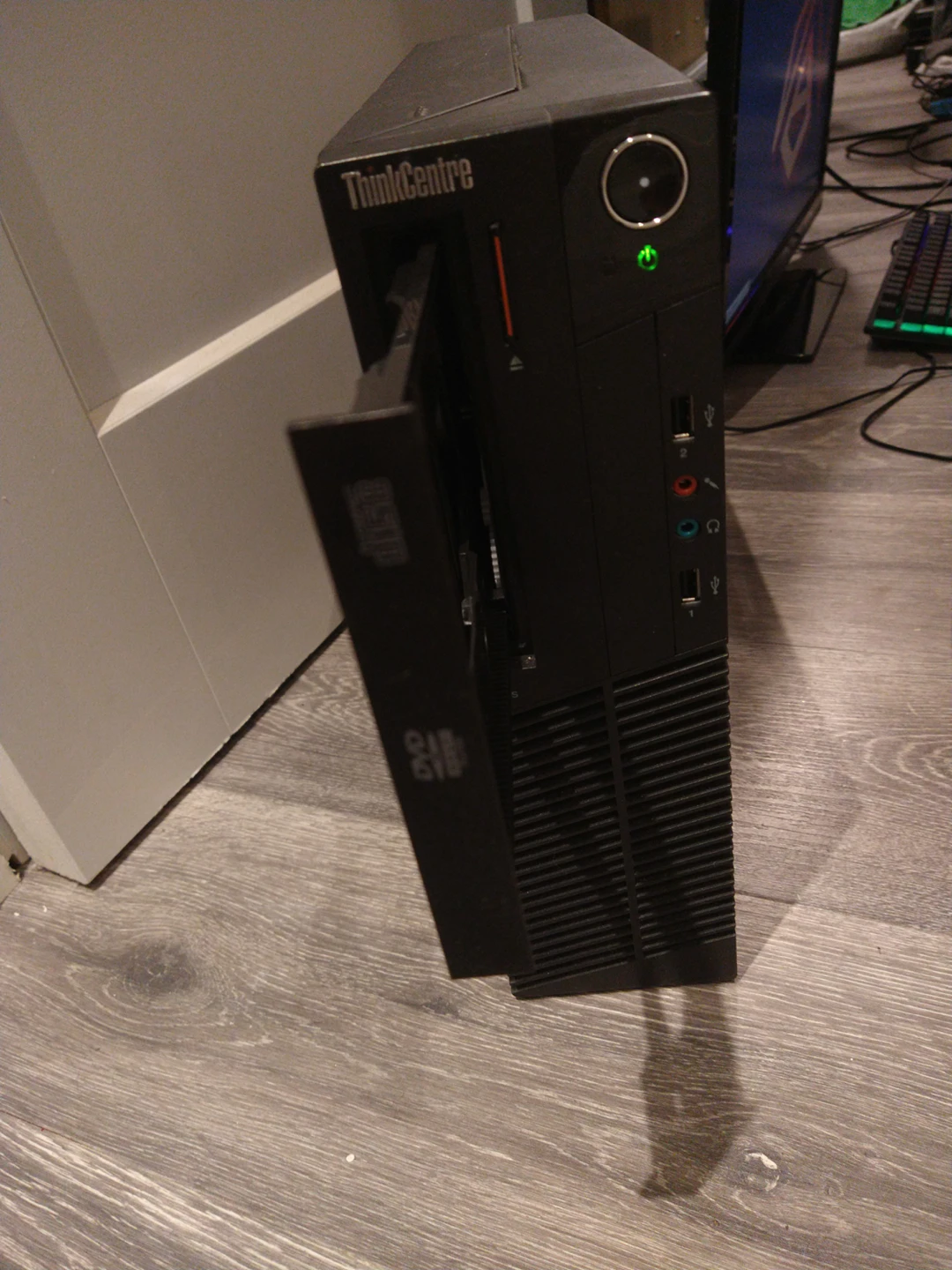 Lenovo i5 Desktop PC, Monitor, Keyboard, Wifi - Windows 10 Pro image indicator(6)