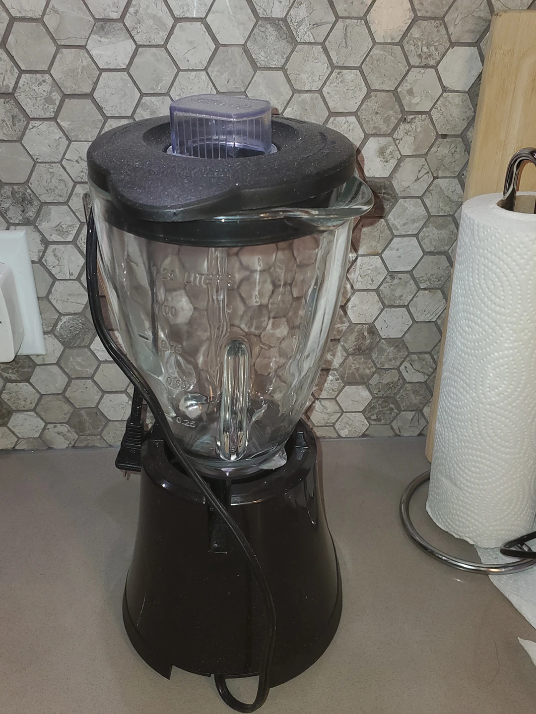 Oster 8 Speed Blender Black (was purchased for $80) - photo 3