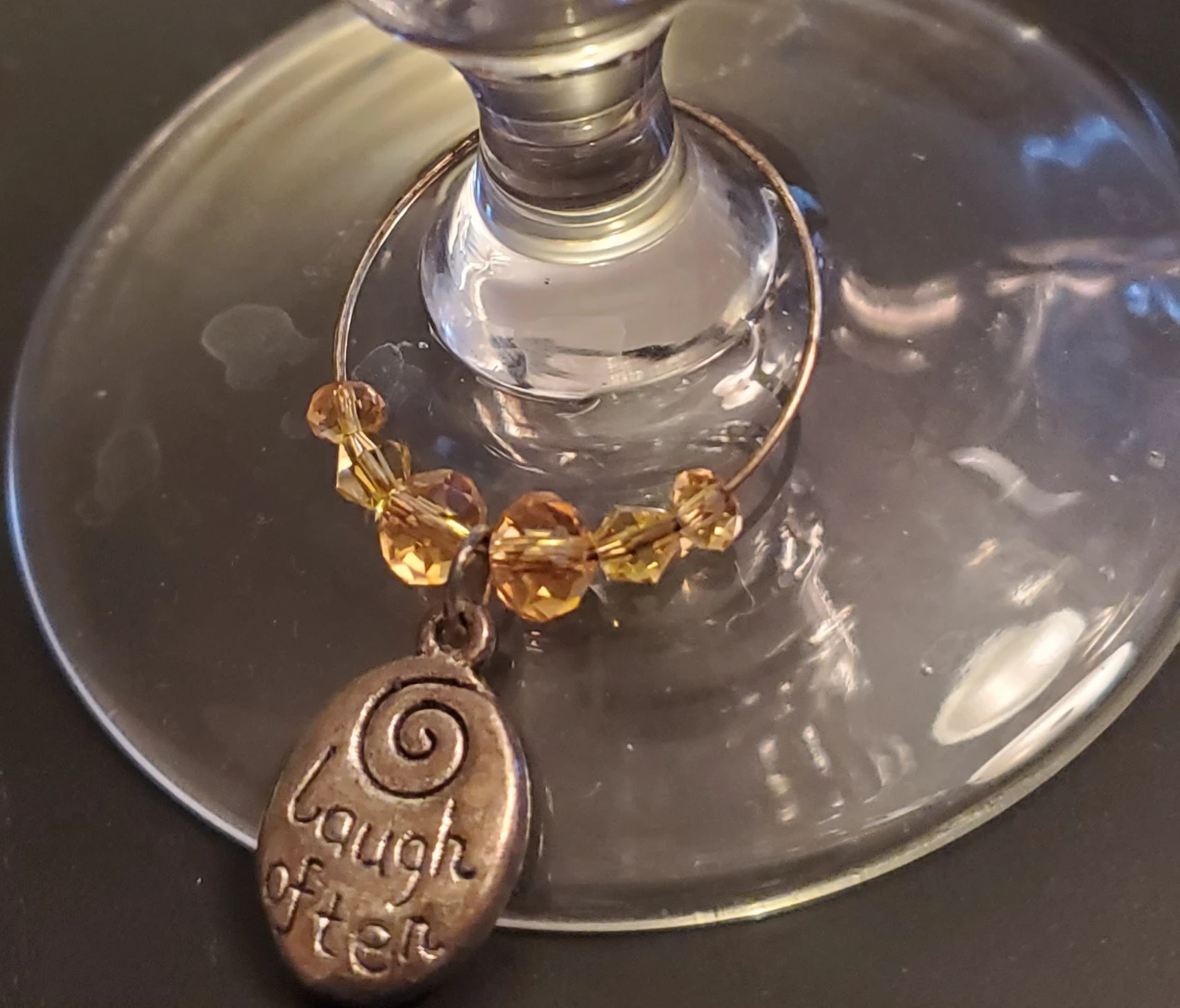 Crystal stemware with charms - photo 3