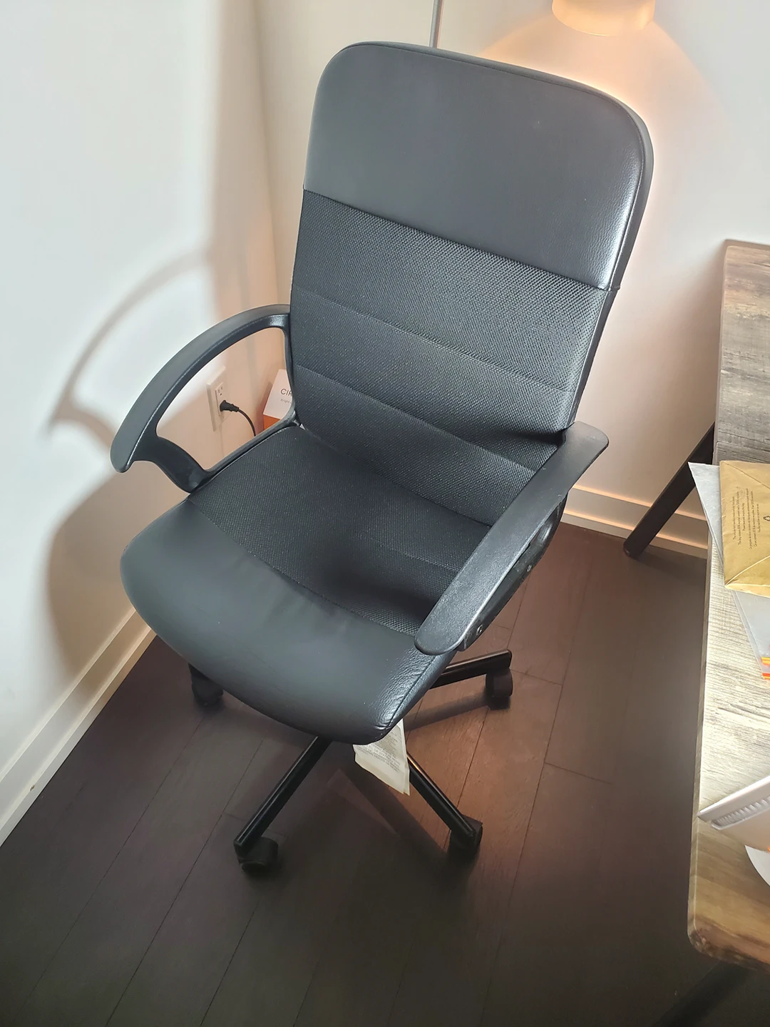 Ergonomic office chair - photo 2